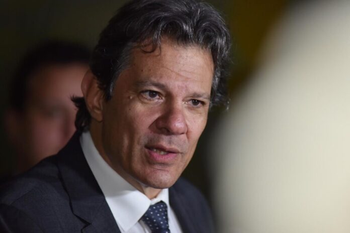 Ministro Haddad Debate Meta de Inflação e Reforma Tributária em Audiência