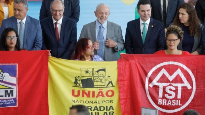 HISTÓRICO: Brasil DÁ PASSO para ENERGIA LIMPA para FAMÍLIAS de BAIXA RENDA com Lula! SAIBA MAIS!